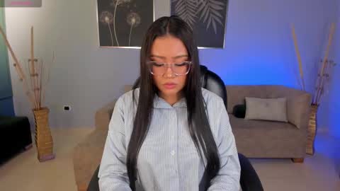 Snapshot of amberlewis_ chatting on November 2025 10:52:02 PM Amber online show from November 2025 10:52:02 PM