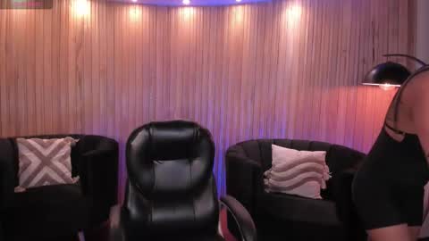 Snapshot of amberlewis_ chatting on November 2025 02:54:02 AM Amber online show from November 2025 02:54:02 AM