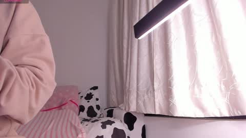 Amber online show from February 2025 10:50:02 AM