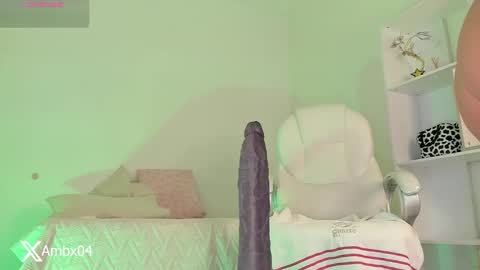 Amber online show from December 2025 08:16:02 PM