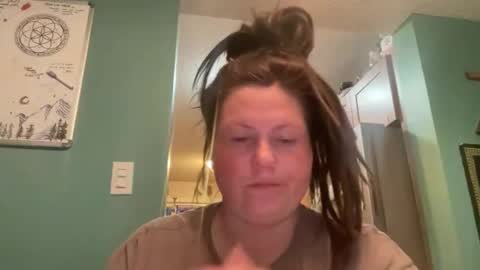 Snapshot of ambermoss7 chatting on April 2026 02:53:01 AM ambermoss7 online show from April 2026 02:53:01 AM