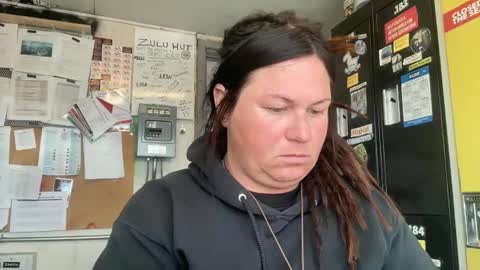Snapshot of ambermoss7 chatting on April 2026 06:34:01 PM ambermoss7 online show from April 2026 06:34:01 PM