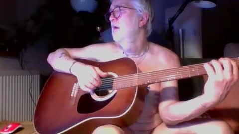 Amberr11 online show from December 2025 11:45:01 PM