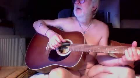 Amberr11 online show from December 2025 11:23:01 PM