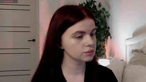 Snapshot of ambershoney chatting on April 2026 06:52:01 PM Amber online show from April 2026 06:52:01 PM