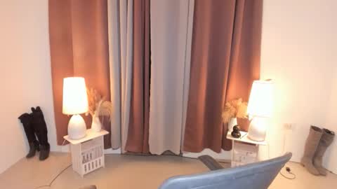 Snapshot of ambervixen69 chatting on May 2026 01:08:01 PM BIGCOCK AMBER online show from May 2026 01:08:01 PM