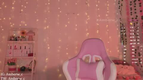 IG - TW Amberw c online show from November 2025 03:05:01 AM