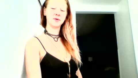 Snapshot of ambionce chatting on April 2026 04:55:01 PM ambionce online show from April 2026 04:55:01 PM