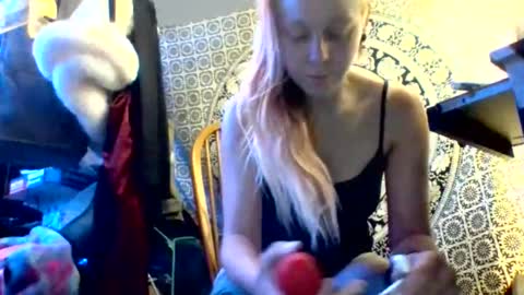 Snapshot of ambionce chatting on May 2026 12:01:01 PM ambionce online show from May 2026 12:01:01 PM