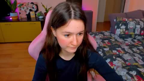 Snapshot of ameli_moon chatting on September 2025 02:07:01 PM Eileen online show from September 2025 02:07:01 PM