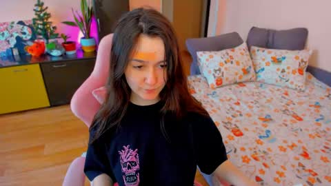 Snapshot of ameli_moon chatting on April 2026 09:59:01 AM Eileen online show from April 2026 09:59:01 AM