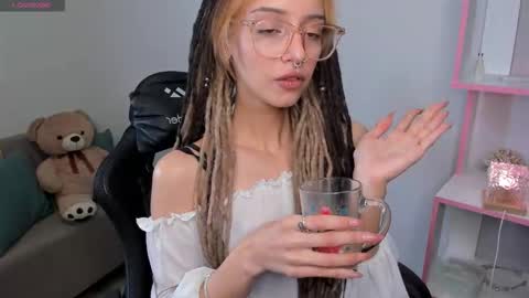 Snapshot of ameli_shell chatting on November 2025 12:55:01 AM Ameli online show from November 2025 12:55:01 AM