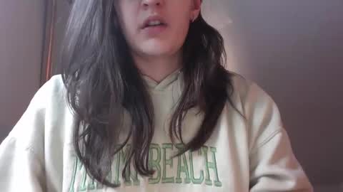 Amelia 3 3 3 online show from February 2025 01:00:02 PM