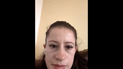 amelia online show from April 2026 08:39:01 PM