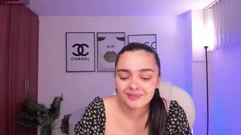 Snapshot of amelia_cheerry chatting on September 2025 11:37:02 AM amelia online show from September 2025 11:37:02 AM