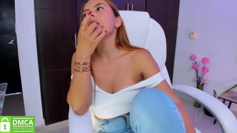 Snapshot of amelia_chillvibes chatting on January 2025 10:41:02 PM AMELIA online show from January 2025 10:41:02 PM