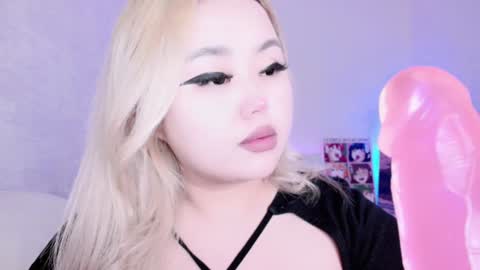 Snapshot of amelia_sunlight chatting on December 2024 12:37:01 AM Amelia online show from December 2024 12:37:01 AM