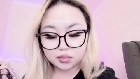 Snapshot of amelia_sunlight chatting on February 2025 03:50:02 AM Amelia online show from February 2025 03:50:02 AM