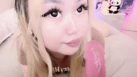 Snapshot of amelia_sunlight chatting on February 2025 04:27:02 AM Amelia online show from February 2025 04:27:02 AM