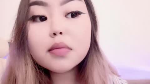 Snapshot of amelia_sunlight chatting on April 2026 08:17:02 PM Amelia online show from April 2026 08:17:02 PM