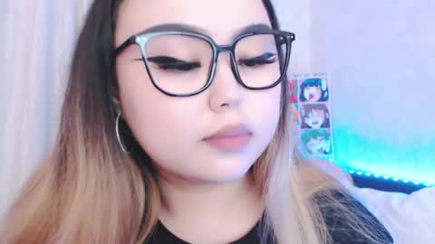 Snapshot of amelia_sunlight chatting on May 2026 03:42:01 PM Amelia online show from May 2026 03:42:01 PM