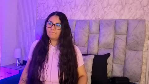 AMELIA CASTELL  online show from April 2026 10:45:01 PM