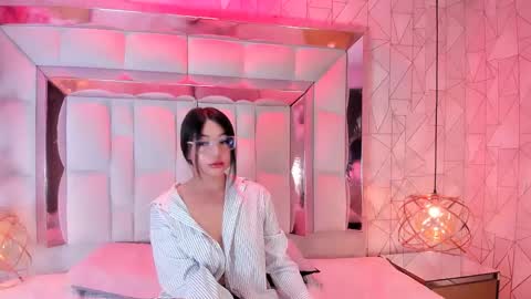Amelia gold   online show from May 2026 02:02:01 PM
