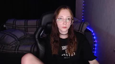 Amelia online show from October 2025 09:14:01 PM