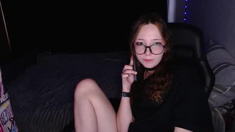 Amelia online show from November 2025 09:07:02 AM