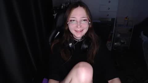 Amelia online show from December 2025 04:47:01 PM