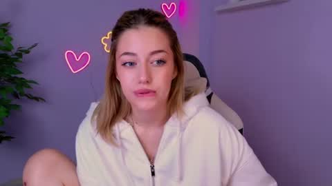ameliarosaline online show from June 2026 03:44:01 AM