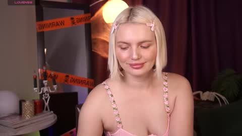  Amelia  online show from October 2025 04:37:01 AM