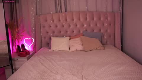  Amelia  online show from April 2026 04:16:01 AM