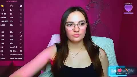 Snapshot of amelie_jackson_ chatting on December 2024 06:57:02 AM Amelie online show from December 2024 06:57:02 AM