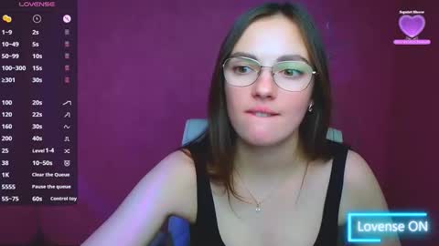 Snapshot of amelie_jackson_ chatting on December 2024 02:05:02 PM Amelie online show from December 2024 02:05:02 PM