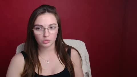 Snapshot of amelie_jackson_ chatting on December 2024 12:27:02 PM Amelie online show from December 2024 12:27:02 PM