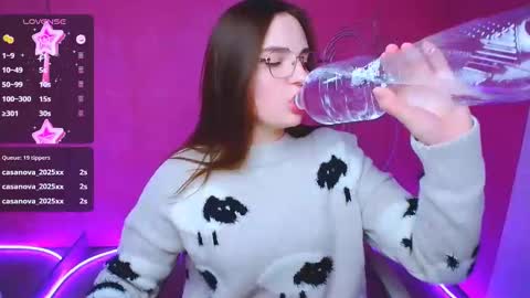 Snapshot of amelie_jackson_ chatting on January 2025 09:29:02 AM Amelie online show from January 2025 09:29:02 AM