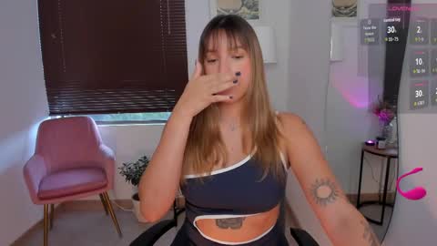 Amelie Graham online show from April 2026 09:30:02 PM