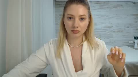 Amelie online show from January 2026 06:11:02 PM