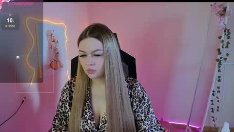 Snapshot of ameliepeach chatting on April 2026 10:58:02 AM Amelie online show from April 2026 10:58:02 AM