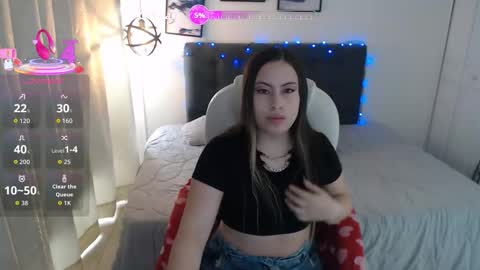 Amelie  online show from December 2025 02:22:02 PM