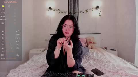 Snapshot of ameliya_sun chatting on February 2025 04:30:02 AM Aylin online show from February 2025 04:30:02 AM