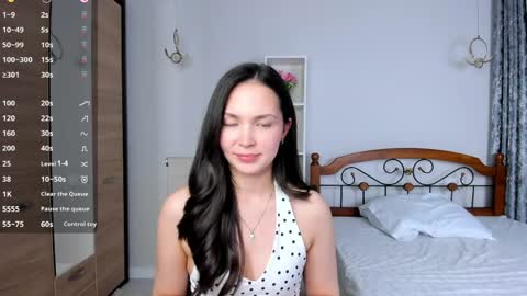 Snapshot of ameliya_sun chatting on April 2026 05:27:01 PM Aylin online show from April 2026 05:27:01 PM