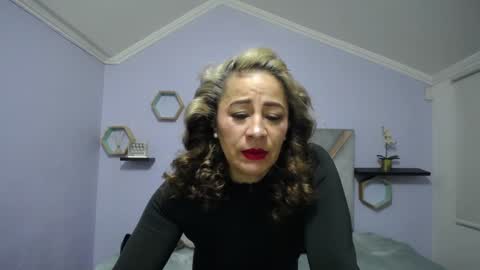 Snapshot of amell_thomson chatting on December 2024 11:07:02 AM Amell Thomson online show from December 2024 11:07:02 AM