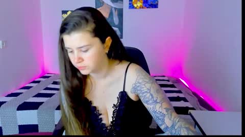 Snapshot of amellymillyy chatting on November 2025 03:44:01 PM amellymillyy online show from November 2025 03:44:01 PM