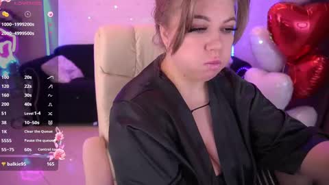 Snapshot of amellywhite chatting on February 2025 04:36:02 AM Alina online show from February 2025 04:36:02 AM