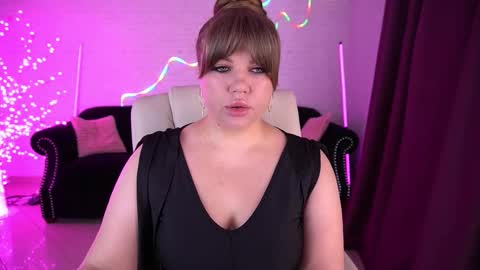 Snapshot of amellywhite chatting on February 2026 01:19:02 PM Alina online show from February 2026 01:19:02 PM