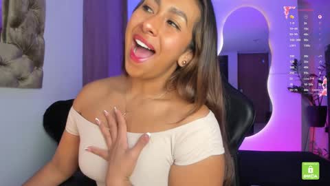 Snapshot of amelyamann chatting on September 2025 01:46:01 PM          online show from September 2025 01:46:01 PM