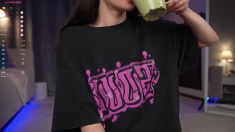 Amy  online show from September 2025 01:16:02 AM