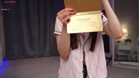 Amy  online show from October 2025 02:36:02 AM